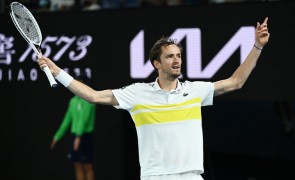 Clasamentul ATP: Rusul Daniil Medvedev se apropie de liderul mondial Novak Djokovic