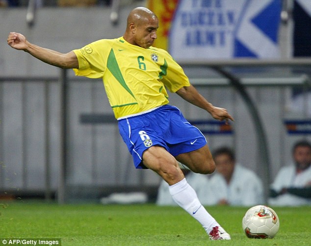 Fotbal: Brazilianul Roberto Carlos revine pe teren pentru un meci umanitar