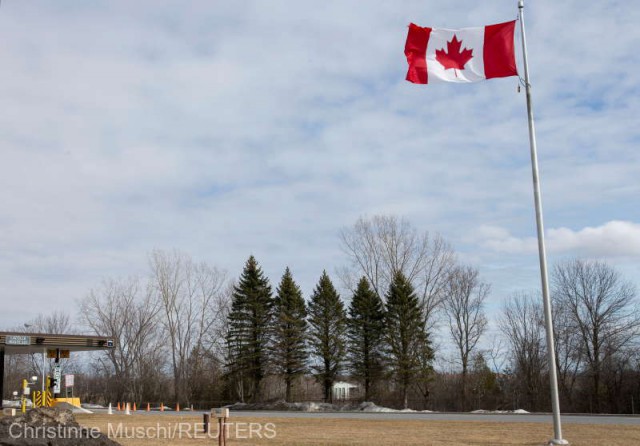Canada: Cetăţenii străini nu vor mai putea cumpăra locuinţe până în 2025