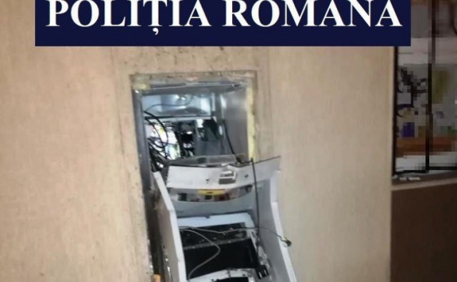 Își așteaptă pedeapsa, după ce a aruncat în aer un bancomat