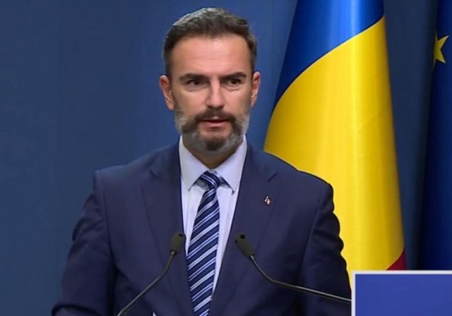 Guvernul transmite că nu s-a pus în discuţie schimbarea vreunui ministru