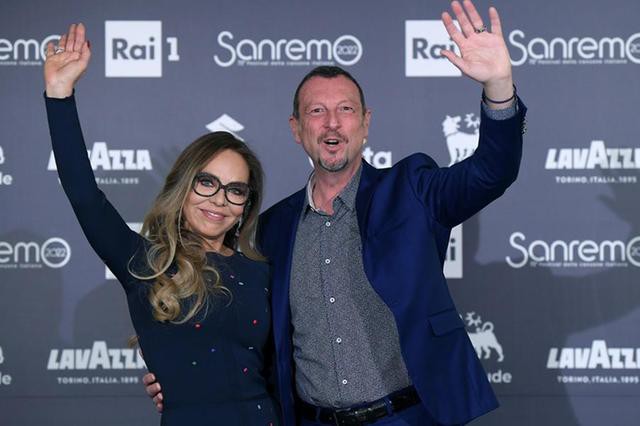 Festivalul de Muzică de la Sanremo a început marţi cu 25 de artişti înscrişi în concurs