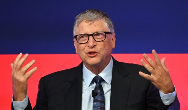 Bill Gates a fost luat la ochi de studentul care i-a urmărit avionul lui Elon Musk