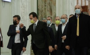 Ludovic Orban bate cu pumnul în masă şi cere anularea restricţiilor