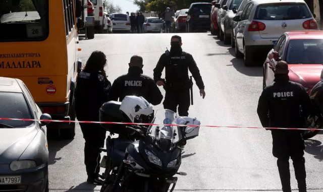 Grecia: Explozii ale unor dispozitive incendiare care au vizat un jurnalist şi un poliţist; nu există victime