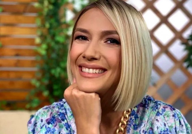 Adela Popescu are din nou Covid! Cine i-a luat locul în emisiune