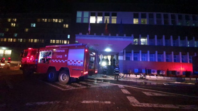 Incendiu la Spitalul Județean Suceava: Peste 300 de pacienți au fost evacuați de urgență