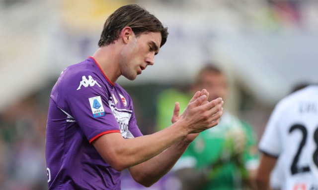 Fotbal: Dusan Vlahovic, prezentat de Juventus Torino