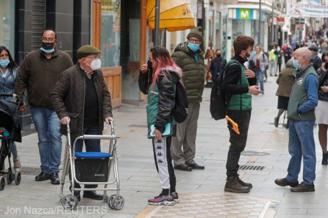 Coronavirus: Spania a renunţat la purtarea măştii în aer liber