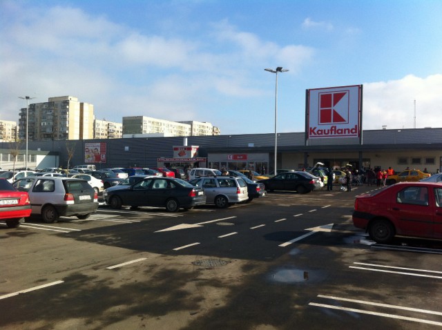 Exclusiv! FLAGRANT în zona Kaufland, organizat de procurorii Parchetului de pe lângă Tribunal!