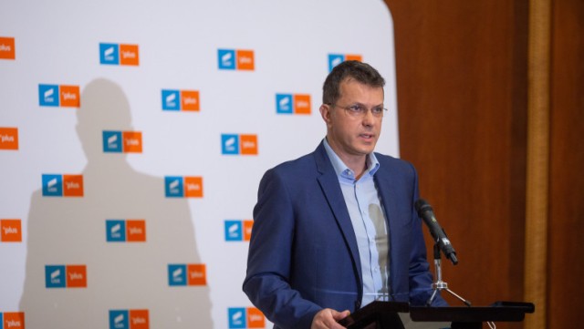 Moşteanu: 400 de membri USR şi-au dat demisia