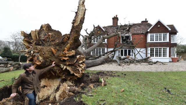 Furtuna Eunice a omorât 13 oameni în Europa