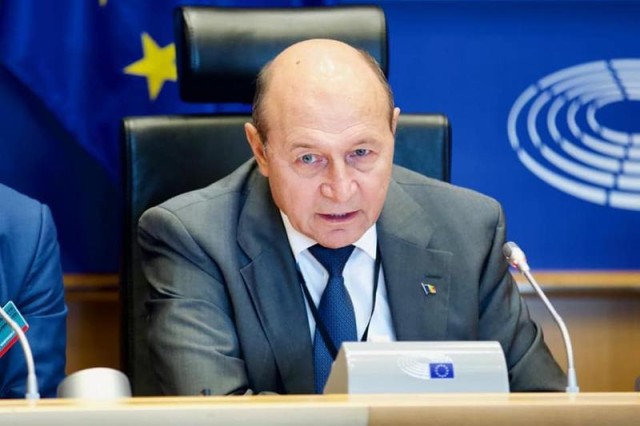 Surse politice: Traian Băsescu ar fi internat într-un spital din Bruxelles