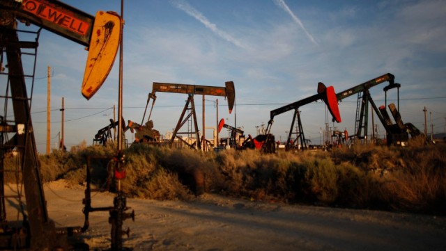 Ieftinirea petrolului se împiedică de nisip