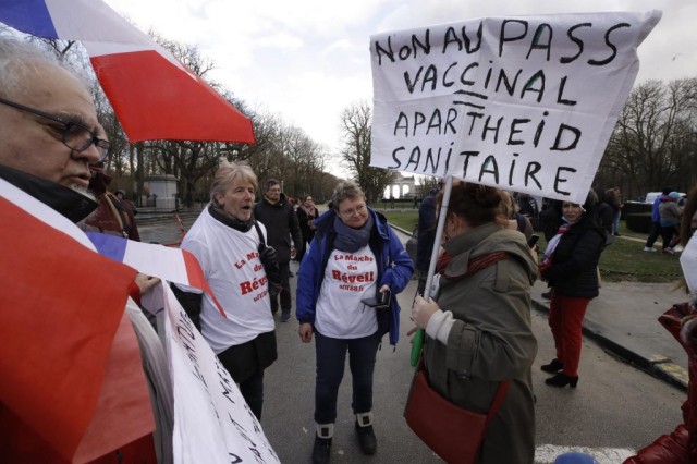 Participanţi la convoaiele împotriva certificatului vaccinal, primiţi la Parlamentul European