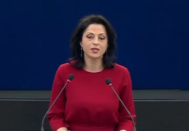 USR face propagandă împotriva României în Parlamentul European și cere tăierea fondurilor