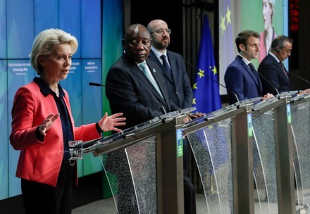 Ursula von der Leyen şi preşedintele sud-african, conflict la Bruxelles pe tema brevetelor pentru vaccinurile anti-COVID-19