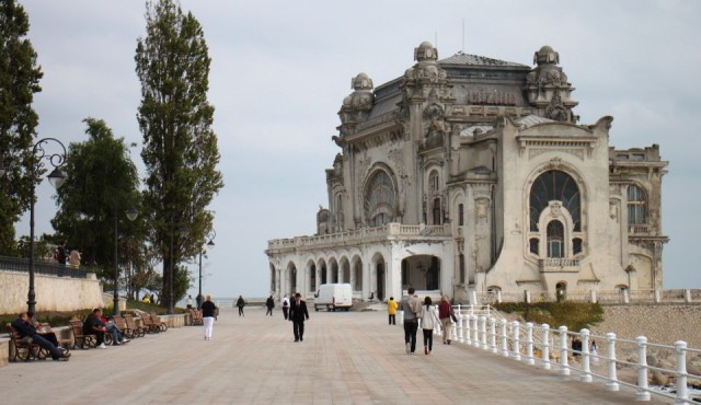 Început de săptămână cu soare, la malul mării