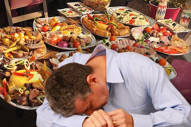 De ce ni se face somn după masă? Ce este „food coma”