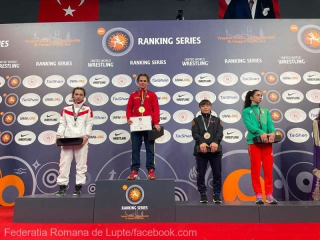Lupte: Alina Vuc, medaliată cu aur la turneul Yaşar Dogu