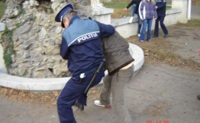 Reglare de conturi, în fața sediului de poliție Hârșova