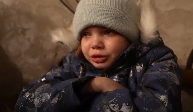 Imaginile războiului din Ucraina, prin ochii înlăcrimaţi ai unui copil: „Nu vreau să mor“