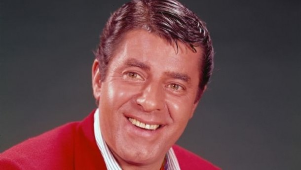 Actorul de comedie Jerry Lewis, acuzat de hărţuire şi agresiune sexuală de către foste colege de breaslă