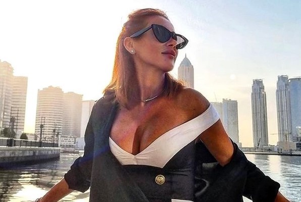 Replică dură a Ralucăi Tănase, în scandalul operațiilor estetice: „Am îmbătrânit, ce mai vreți?!