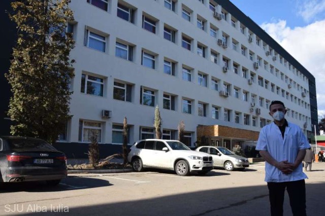 Opt copii născuţi prin cezariană de o femeie din Alba; 7 în Italia şi ultimul la SJU Alba Iulia