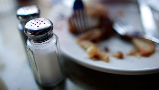 Nutriționist: Nu eliminați sarea din alimentație. Ideea că îmbolnăvește este greșită