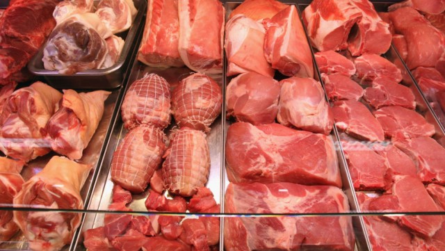 Boala consumatorilor de carne. Simptomele care trebuie să te alarmeze