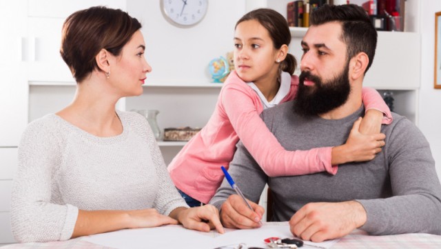 Impactul divorţului asupra copiilor. Cum este afectat cel mic dacă un părinte îl vorbește de rău pe celălalt