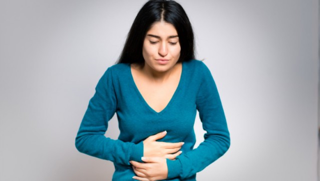 Balonarea poate fi un simptom al cancerului. Experiența prin care a trecut o pacientă