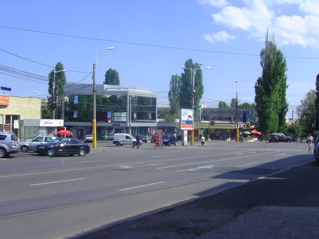 Traficanții de țigări mascați în ‘piețarii’ de la Brotăcei au fost condamnați la închisoare