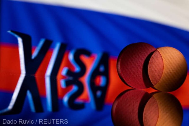 Visa şi Mastercard îşi suspendă operaţiunile în Rusia