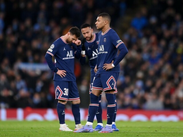 Messi și Neymar au fost huiduiţi de fani la fiecare atingere de minge pe Parc des Princes