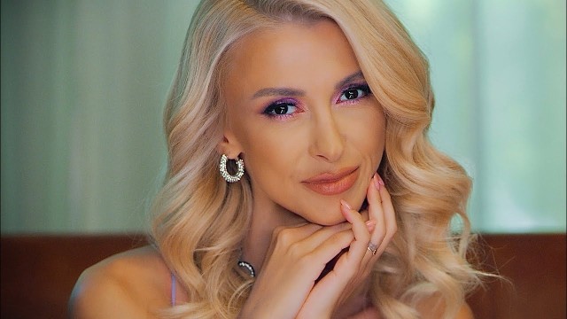 Andreea Bălan radiază după divorț! Unde se răsfață și cum a fost surprinsă de paparazzii
