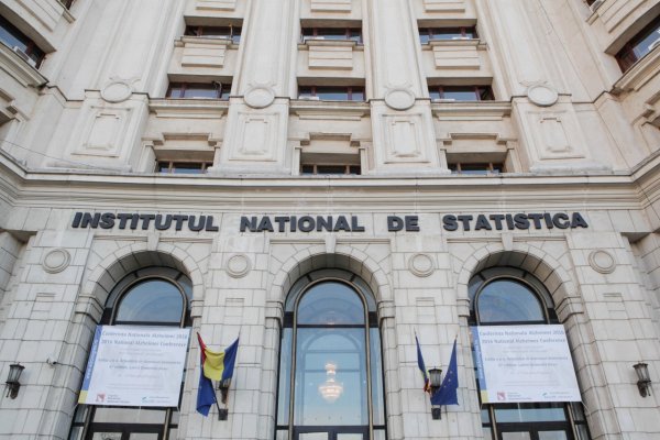 Economia României a scăzut cu 0,1% în trimestrul IV din 2021