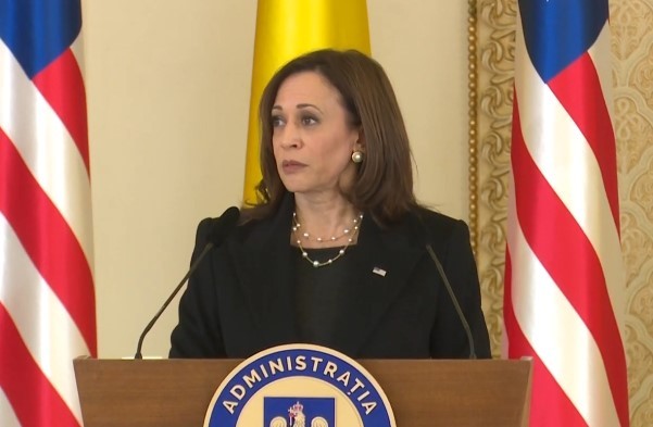 Cine e Kamala Harris, prima vicepreședintă a SUA, susținută de Biden pentru Casa Albă