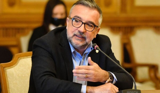 Romaşcanu consideră că Raluca Turcan trebuie să îşi dea demisia pentru că a avizat un azil al groazei