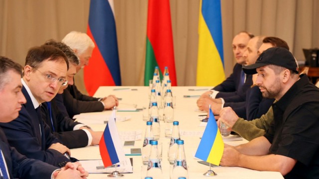 Delegaţia ucraineană a sosit în Belarus pentru negocieri cu Moscova