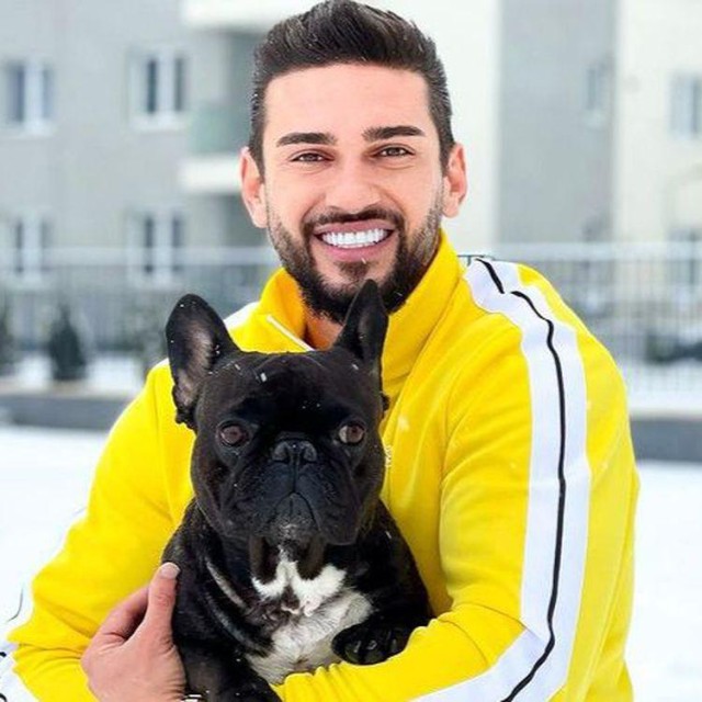 Dorian Popa și-a etalat ceasul Rolex care costă cât un apartament