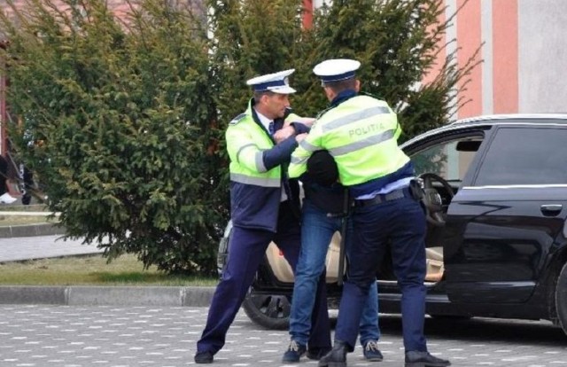 Un infractor celebru în Moldova a încercat să mituiască un polițist de la Rutieră