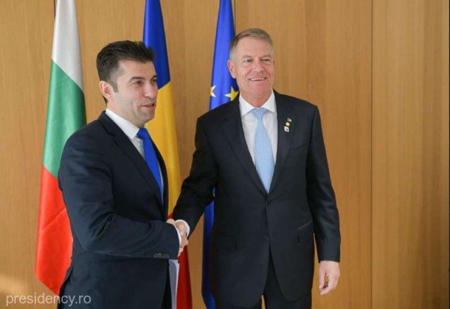Preşedintele Iohannis a discutat cu premierul bulgar despre situaţia de securitate şi cooperarea economică
