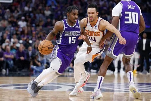 Baschet: NBA - Phoenix Suns şi-a consolidat dominaţia cu o victorie la Sacramento