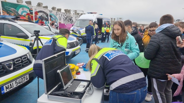 De Ziua Poliției Române, copiii din Constanța au fost, pentru o zi, polițiști. Video