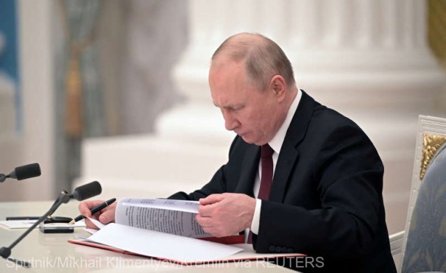 Putin a semnat o lege care pedepseşte 'informaţiile false' privind acţiunea Moscovei în străinătate