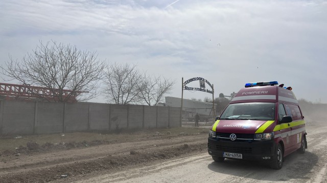 Explozie urmată de incendiu la fabrica de amidon, în Medgidia. Video