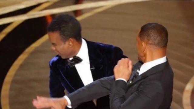 Will Smith l-a pălmuit pe Chris Rock, după ce acesta a făcut o glumă despre soția sa. Video