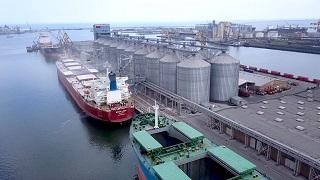 România interzice intrarea navelor rusești în Portul Constanța